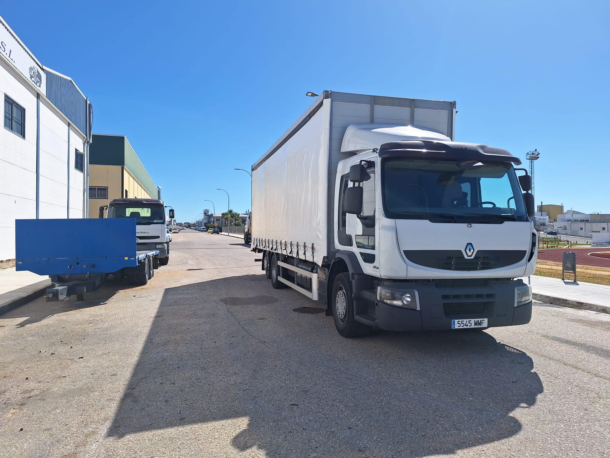 01 Renault Premium 3ejes 380.DXI 23-03-2024